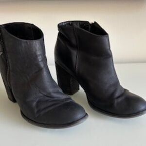 Aldo Black Leather Booties - Size 7